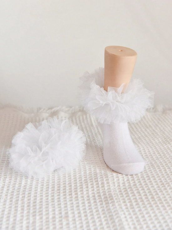 bijele čarapice, čarapice s tilom, dječja elegancija, udobne čarapice, pamučne čarapice, elastan, modni dodatak, dječja moda, poklon za djevojčice, elegancija za djecu