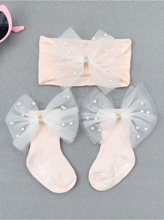 bebe čarapice s mašnom, traka za glavu s biserima, elegantna beba, dječja svečana odjeća, sigurnost pri hodanju, poklon set za bebe, modni dodaci za bebe, udobnost i stil za bebe, antiklizne čarapice za bebe