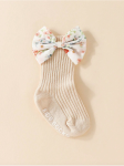 elegantni bebi set, čarape s mašnama, pamučni turban za bebe, protuklizne čarape za bebe, bebi moda, poklon za krštenje, bebi odjeća, visokokvalitetni bebi proizvodi, elegantna bebi garderoba, funkcionalna bebi odjeća