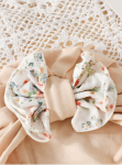 elegantni bebi set, čarape s mašnama, pamučni turban za bebe, protuklizne čarape za bebe, bebi moda, poklon za krštenje, bebi odjeća, visokokvalitetni bebi proizvodi, elegantna bebi garderoba, funkcionalna bebi odjeća