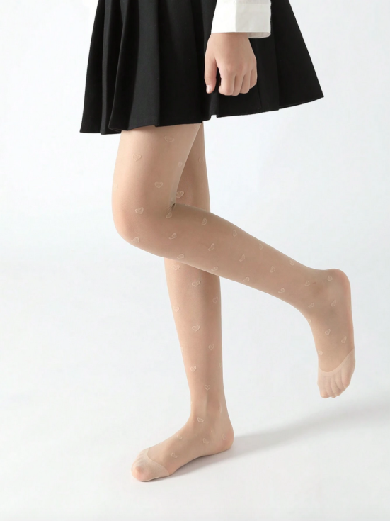 čarape za djevojčice, čarape sa srcima, bež čarape, dječji stil, suptilne čarape, elegantne čarape, čarape za svaku priliku, visokokvalitetne čarape, čarape za udobnost, modne čarape za djevojčice