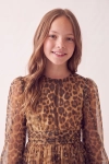 Haljina Holly s leopard uzorkom – okrugli izrez i nabrani pojas u struku, kadar sprijeda